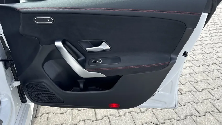 MERCEDES-BENZ CLA CLA 200 mHEV AMG Line 7G-DCT