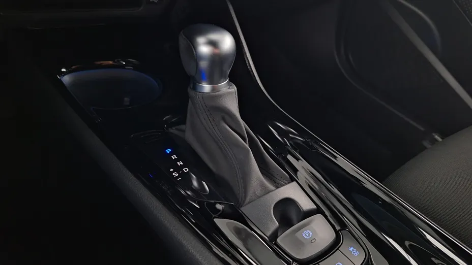 TOYOTA C-HR C-HR 2.0 Hybrid Style