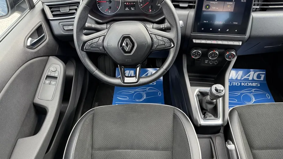 RENAULT Clio -