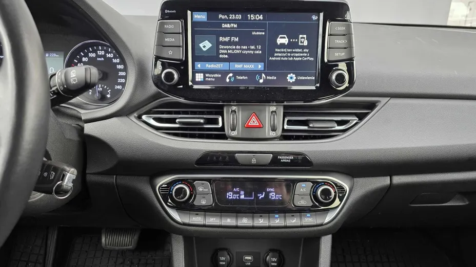 HYUNDAI i30 i30 1.0 T-GDI Smart DCT