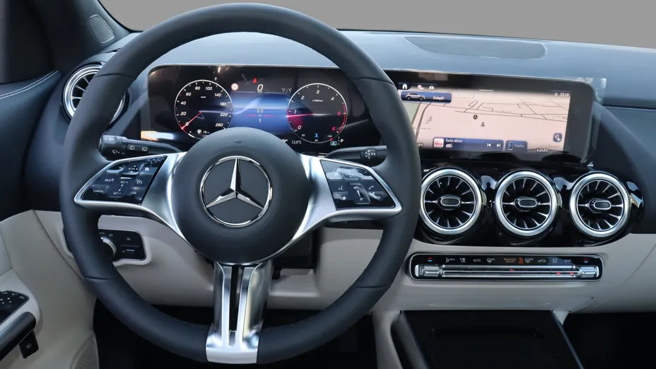 MERCEDES-BENZ GLA GLA 200 d Progressive 8G-DCT