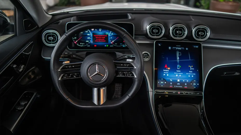 MERCEDES-BENZ C Klasa C 200 mHEV 4-Matic AMG