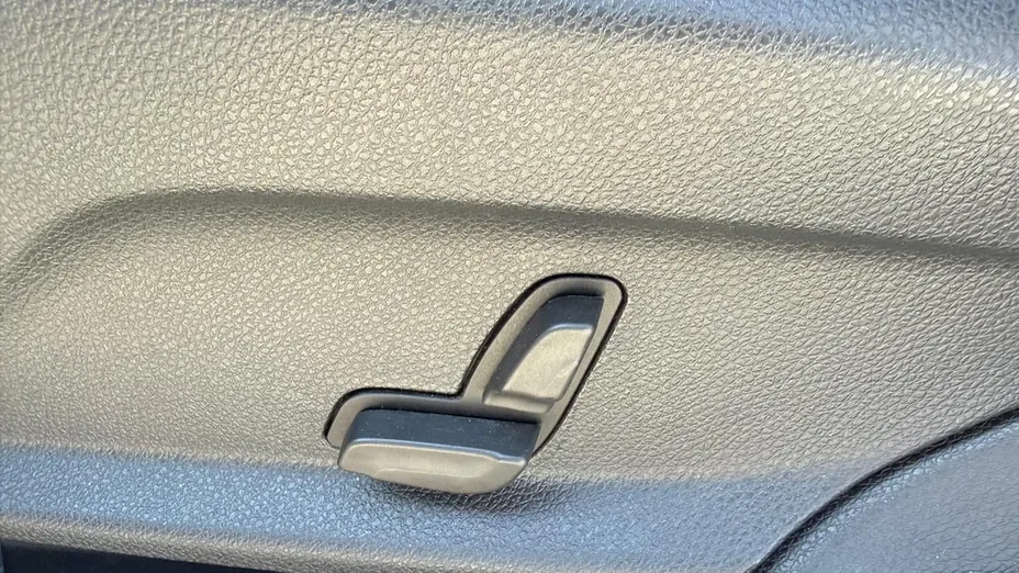 MERCEDES-BENZ GLC -