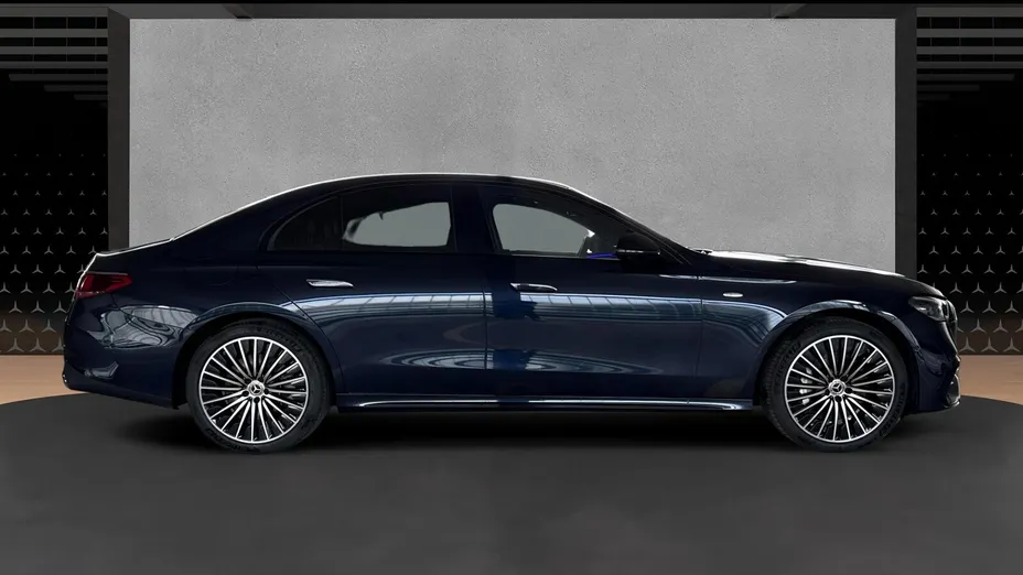 MERCEDES-BENZ E Klasa E 300 de PHEV 4-Matic AMG 9G-Tronic