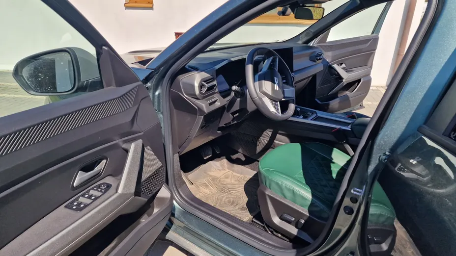 DACIA Bigster Bigster 1.8 Full Hybrid 155 Journey MMT