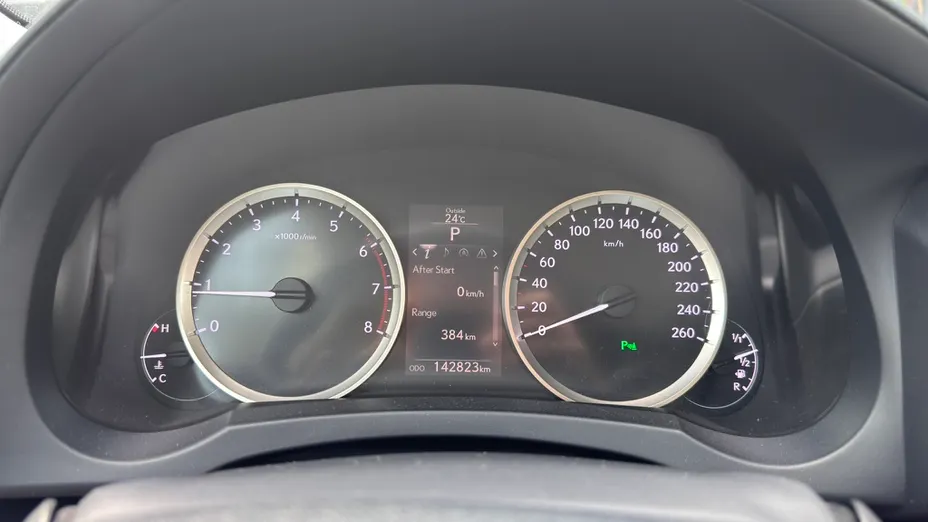 LEXUS IS IS 200t / 300 Black
