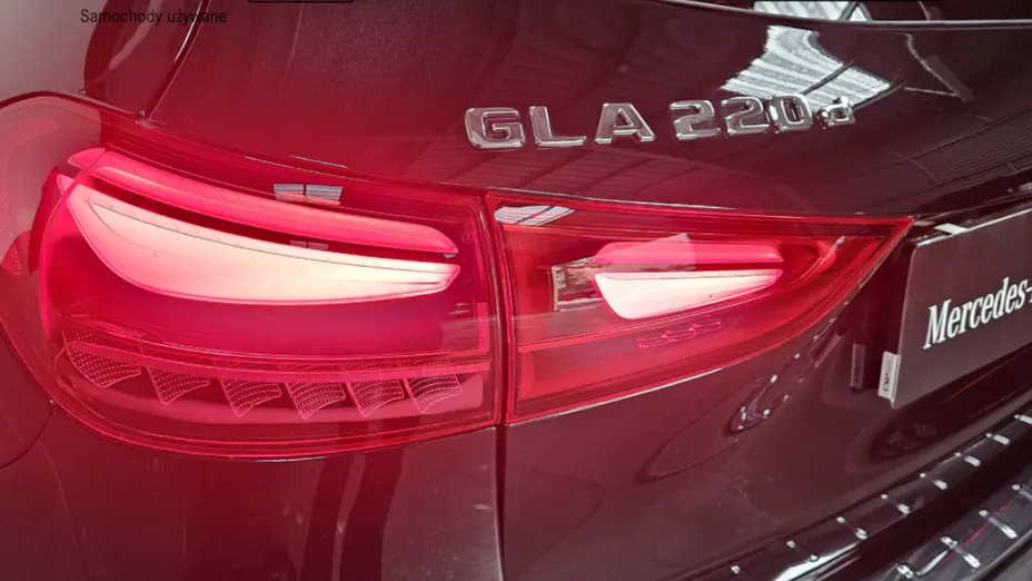 MERCEDES-BENZ GLA GLA 220 d 4-Matic AMG Line 8G-DCT