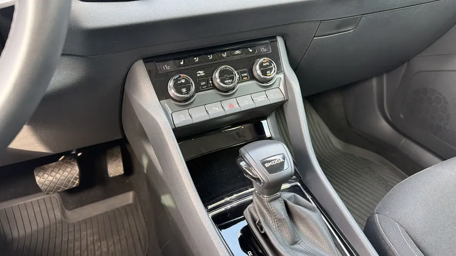 SKODA Karoq Karoq 1.5 TSI ACT Selection DSG