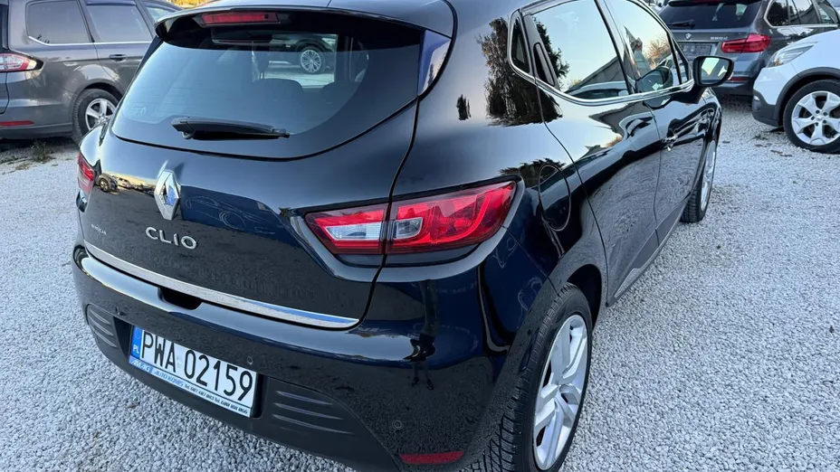 RENAULT Clio -