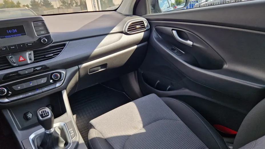 HYUNDAI i30 i30 1.0 T-GDI Modern