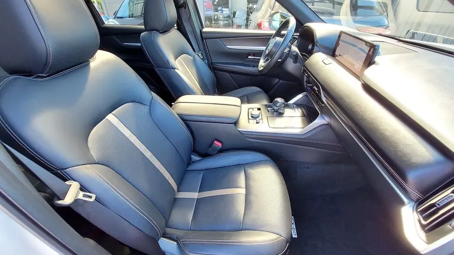 MAZDA CX-60 -