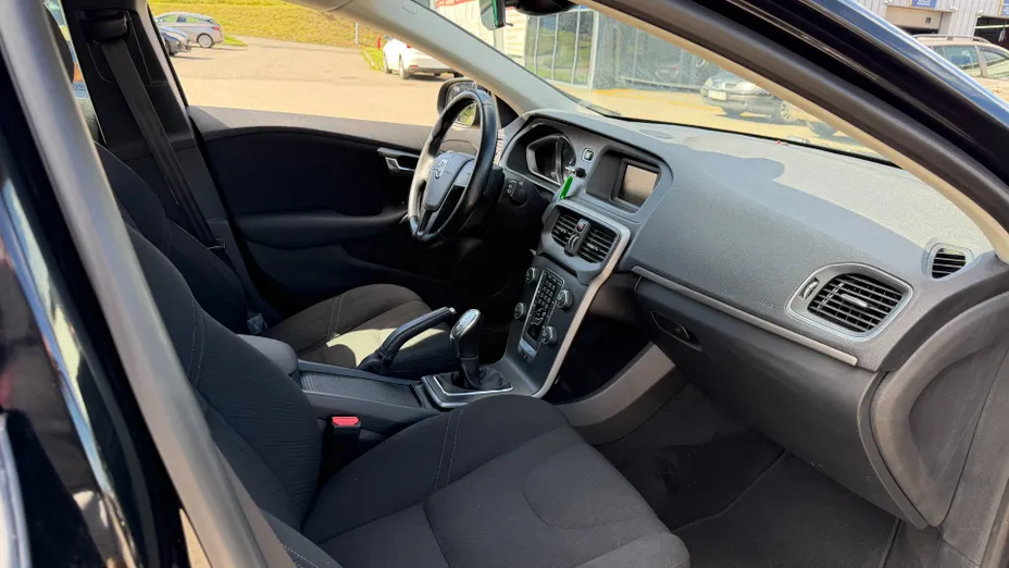 VOLVO V40 V40 T2 Kinetic