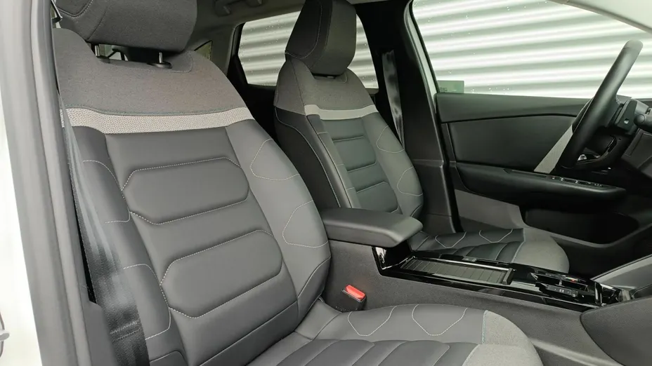 CITROEN C4 X C4 X 1.2 PureTech Shine Pack S&S EAT8