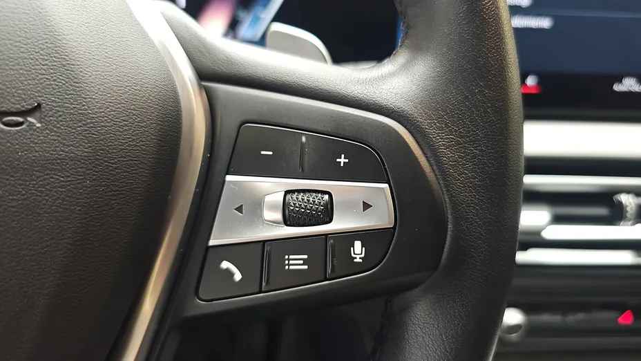 BMW Seria 3 330i xDrive aut