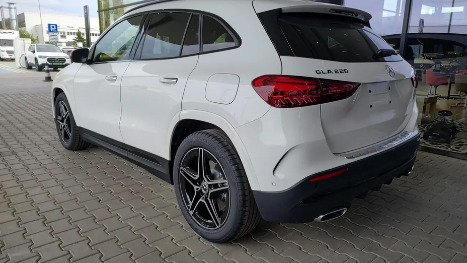MERCEDES-BENZ GLA GLA 220 mHEV 4-Matic AMG Line 8G-DCT