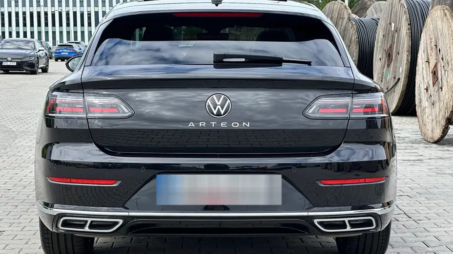 VOLKSWAGEN Arteon Arteon 2.0 TSI R-Line DSG