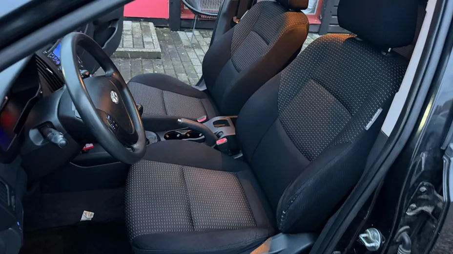 HYUNDAI i30 -