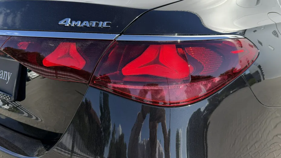 MERCEDES-BENZ E Klasa E 220 d mHEV 4-Matic AMG 9G-Tronic