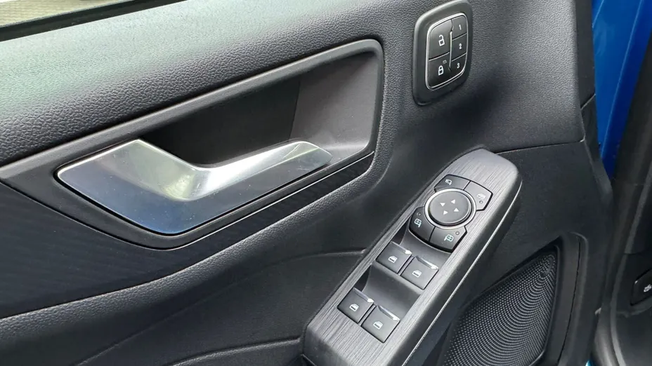 FORD Kuga Kuga 2.5P PHEV FWD ST-Line X eCVT Nowy