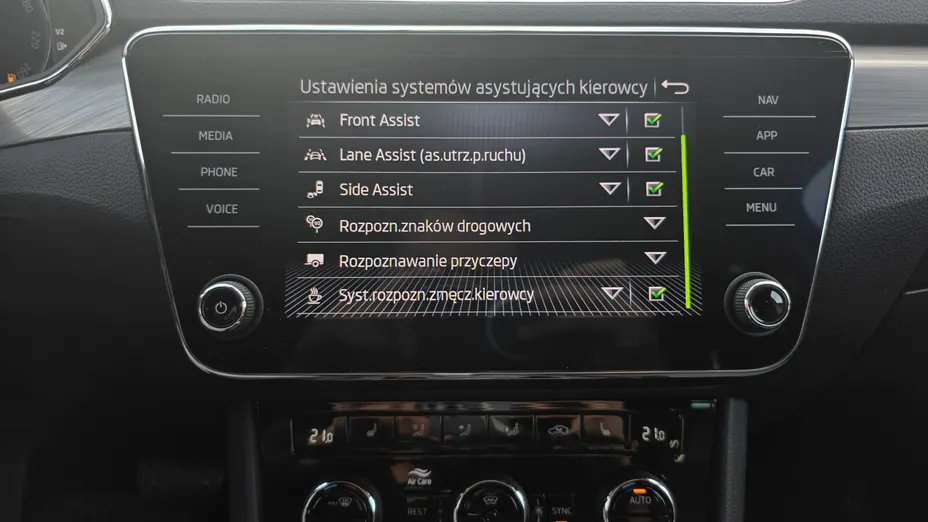 SKODA Superb Superb 2.0 TDI SCR Style DSG
