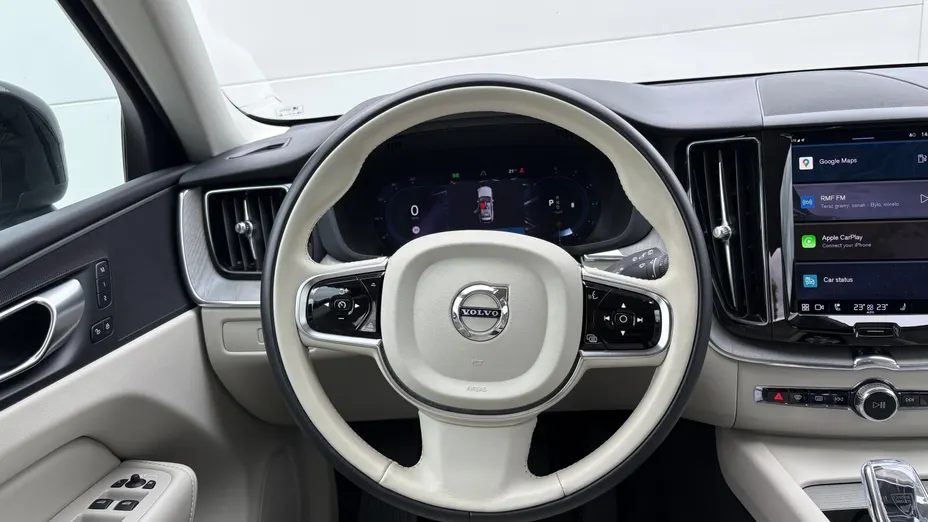 VOLVO XC60 XC60 B4 D AWD Plus Dark aut