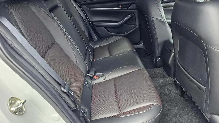 MAZDA 3 3 2.0 mHEV Exclusive Line aut