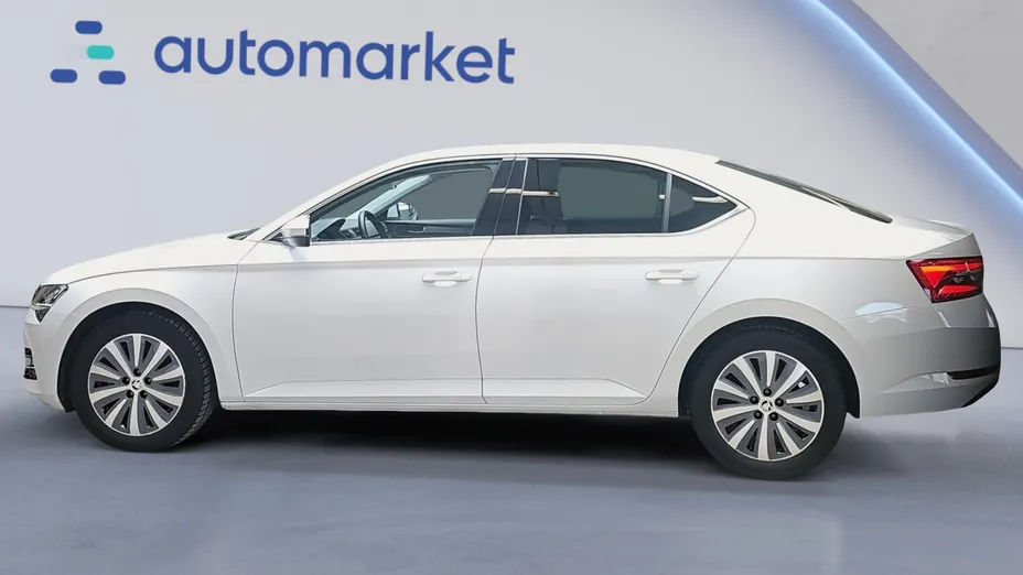 SKODA Superb Superb 2.0 TDI SCR Style DSG