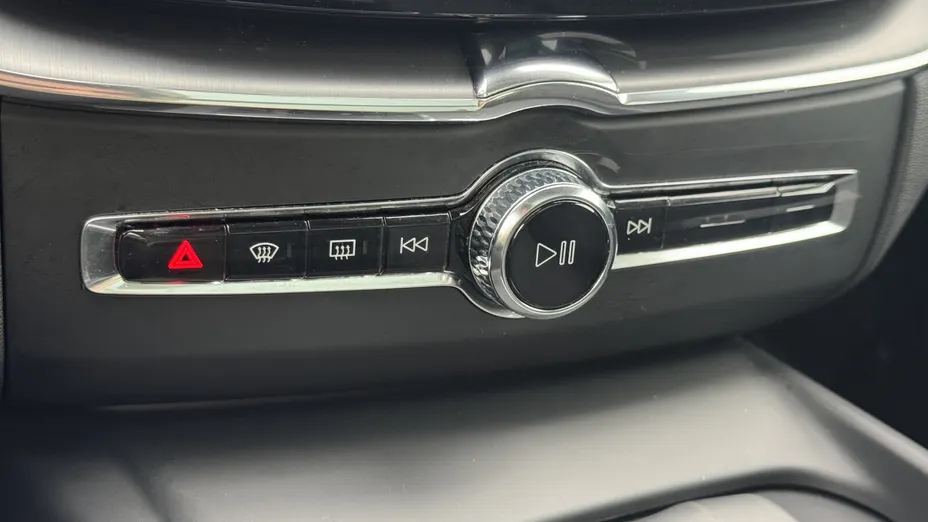 VOLVO XC60 XC60 T6 Plug-In Hybrid AWD Core aut