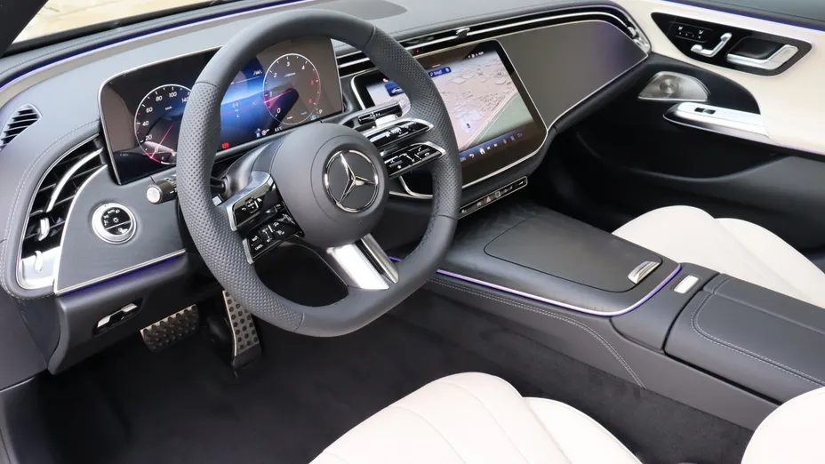 MERCEDES-BENZ E Klasa E 220 d mHEV 4-Matic AMG 9G-Tronic