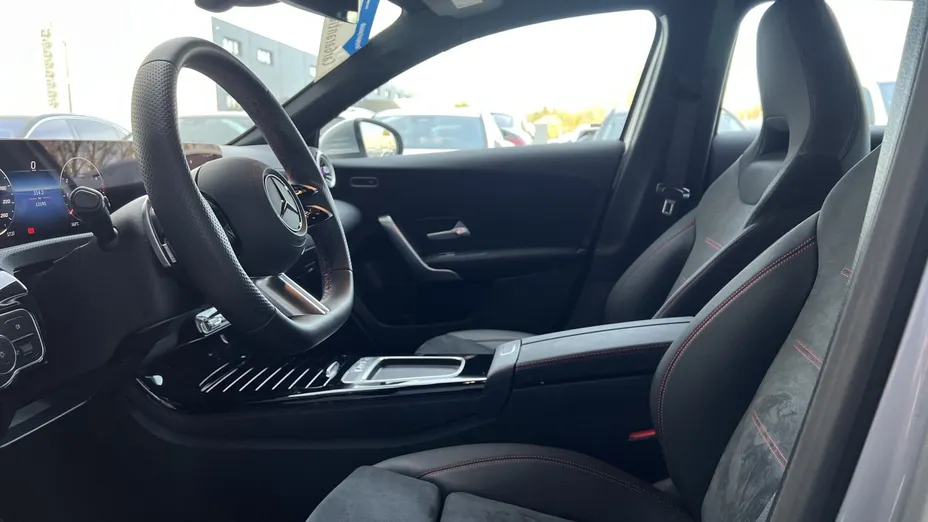 MERCEDES-BENZ A Klasa A 200 AMG Line 7G-DCT