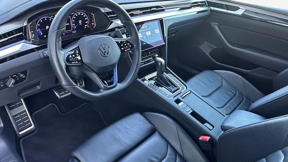 VOLKSWAGEN Arteon Arteon 2.0 TSI 4Motion R DSG