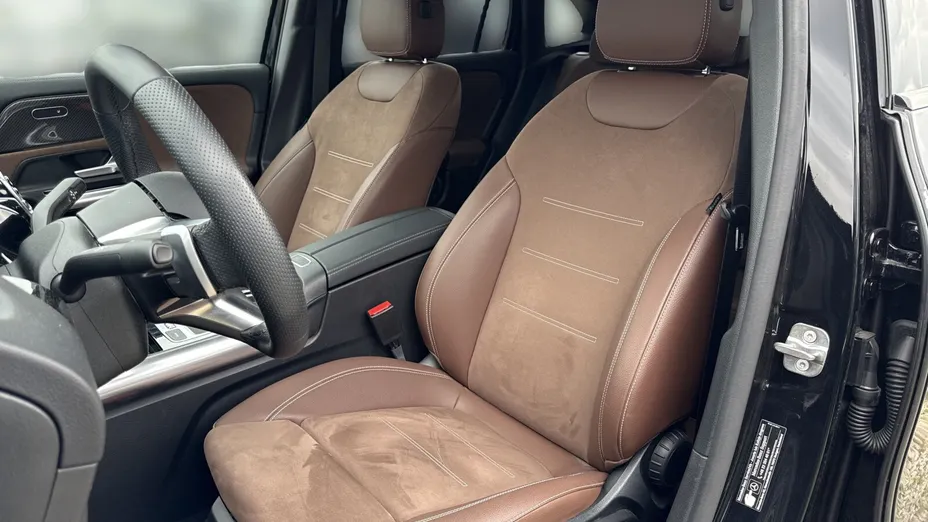 MERCEDES-BENZ GLA GLA 200 mHEV AMG Line 7G-DCT