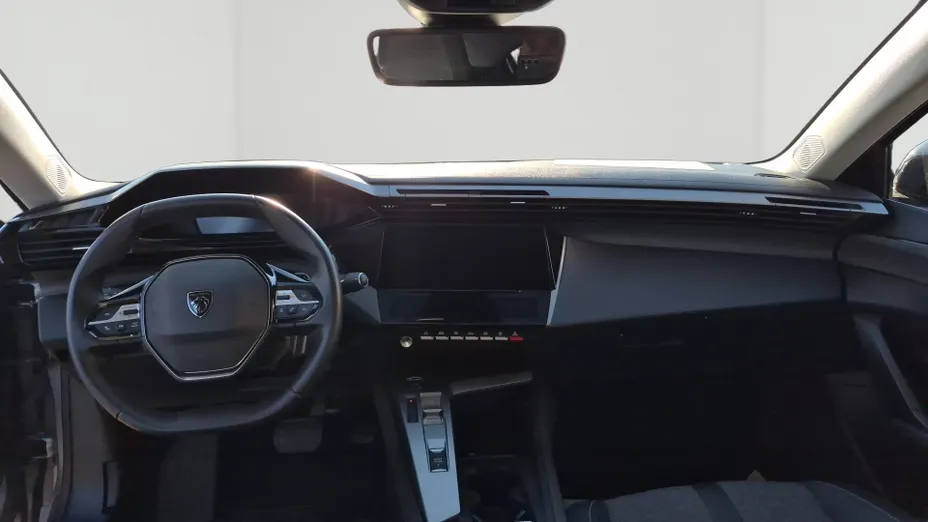 PEUGEOT 408 -