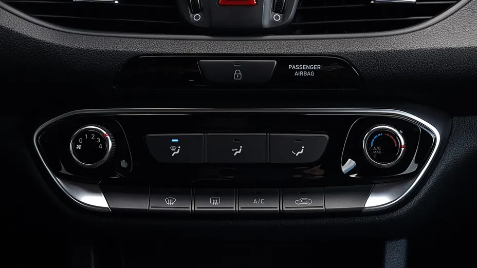 HYUNDAI i30 i30 1.0 T-GDI Modern