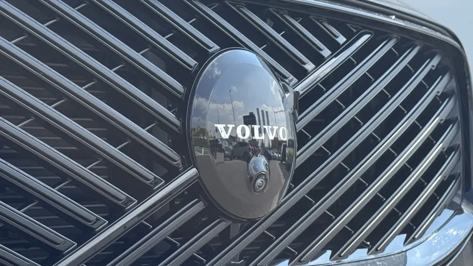 VOLVO XC60 XC60 T6 Plug-In Hybrid AWD Plus Black Edition aut