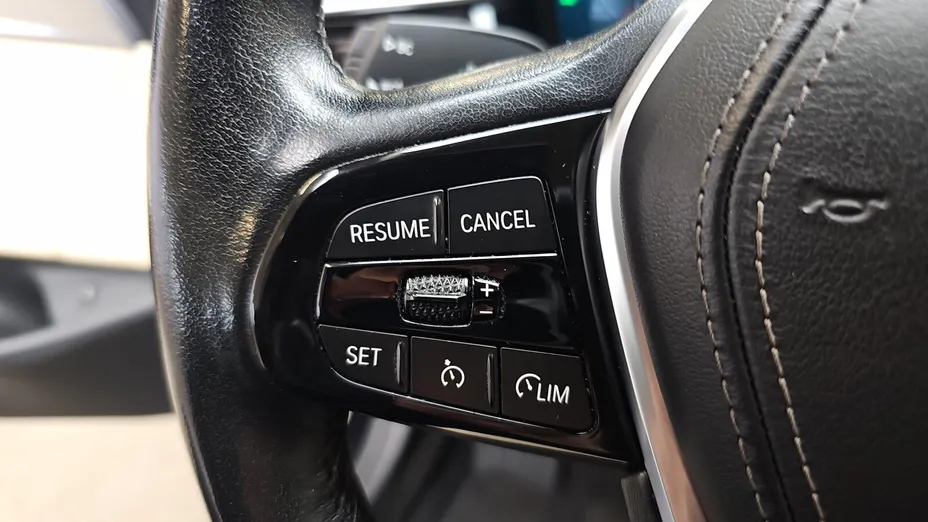 BMW Seria 5 518d mHEV aut