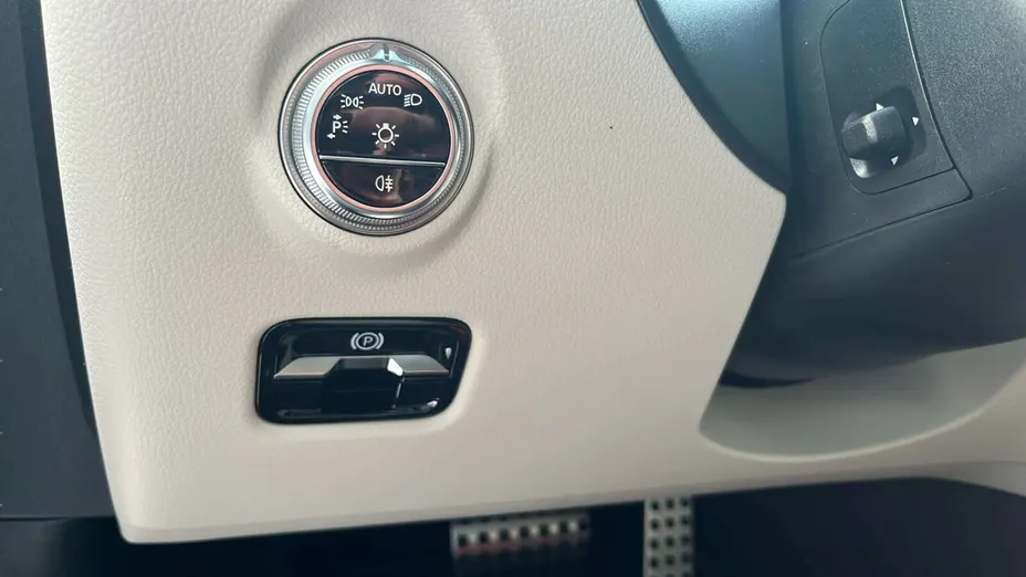 MERCEDES-BENZ CLE CLE 300 mHEV 4-Matic AMG Line Nowy