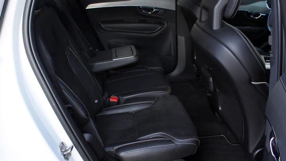 VOLVO XC90 XC90 B5 D AWD R-Design aut