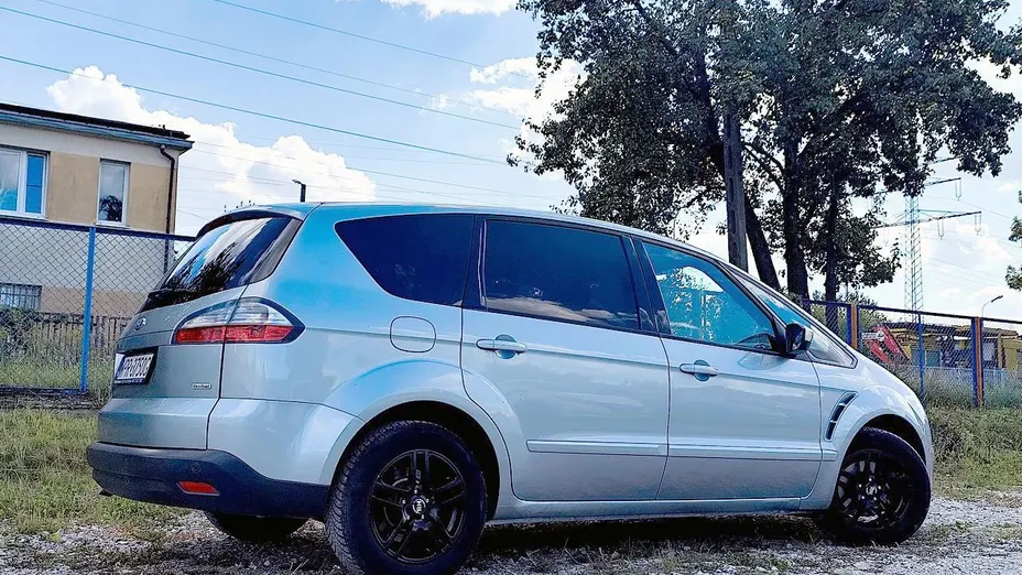 FORD S-MAX -