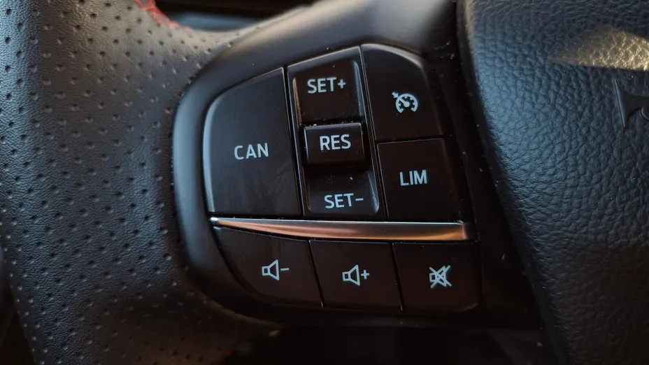 FORD Focus Focus 1.0 EcoBoost mHEV ST-Line X