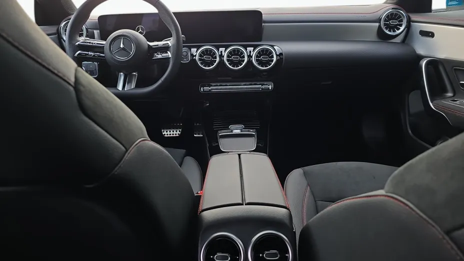 MERCEDES-BENZ CLA CLA 200 mHEV AMG Line 7G-DCT