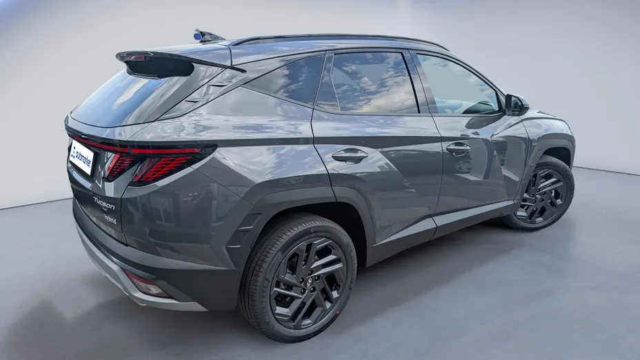 HYUNDAI Tucson Tucson 1.6 T-GDi HEV Smart Black 2WD aut Nowy