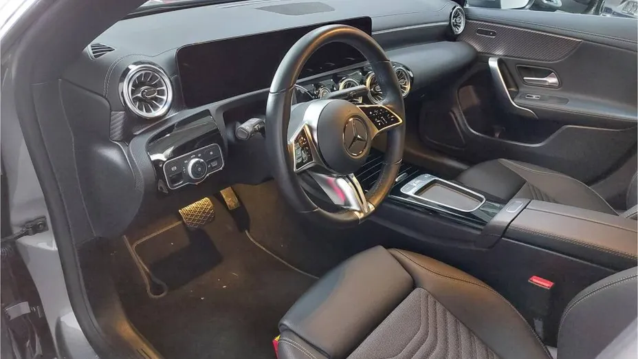 MERCEDES-BENZ CLA CLA 200 d Progressive 8G-DCT