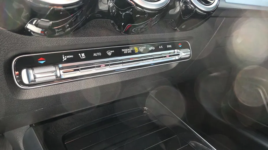 MERCEDES-BENZ GLB GLB 220 mHEV 4-Matic 8G-DCT