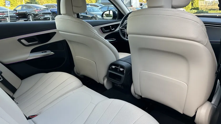 MERCEDES-BENZ E Klasa E 220 d mHEV 4-Matic Avantgarde 9G-Tronic