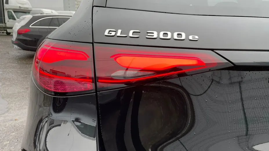 MERCEDES-BENZ GLC GLC 300 e 4-Matic AMG Line Nowy