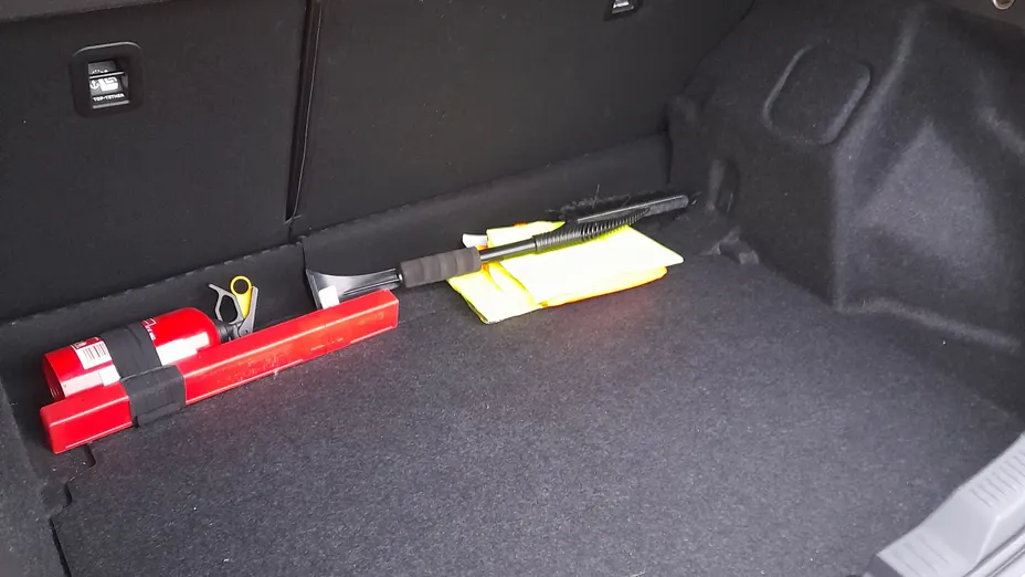 TOYOTA Auris Auris 1.33 VVT-i Active