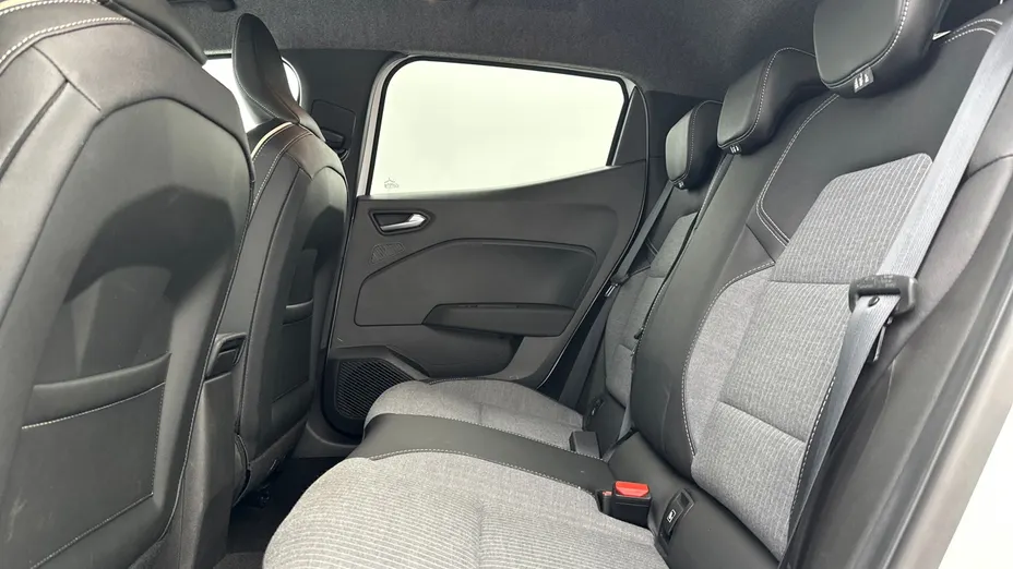 RENAULT Clio -