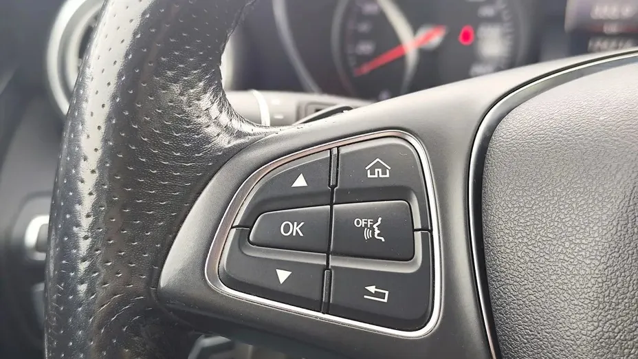 MERCEDES-BENZ C Klasa -
