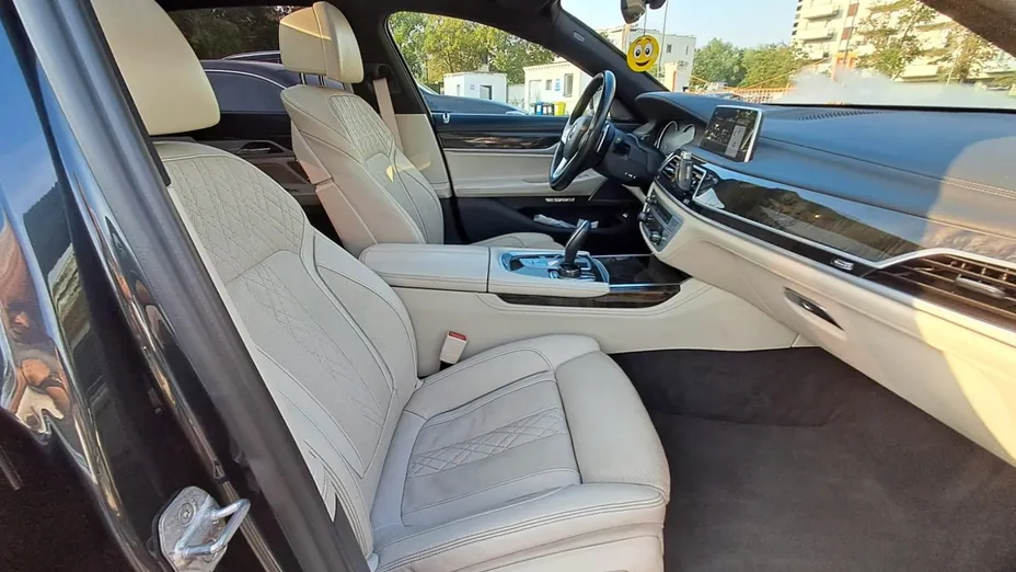 BMW Seria 7 740Li